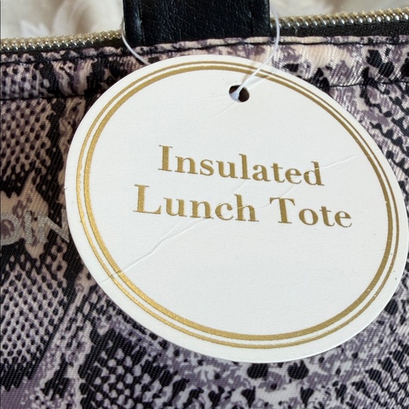 Insulated lunch tote! Brand new/ ever used!Retile print! - Picture 2 of 8